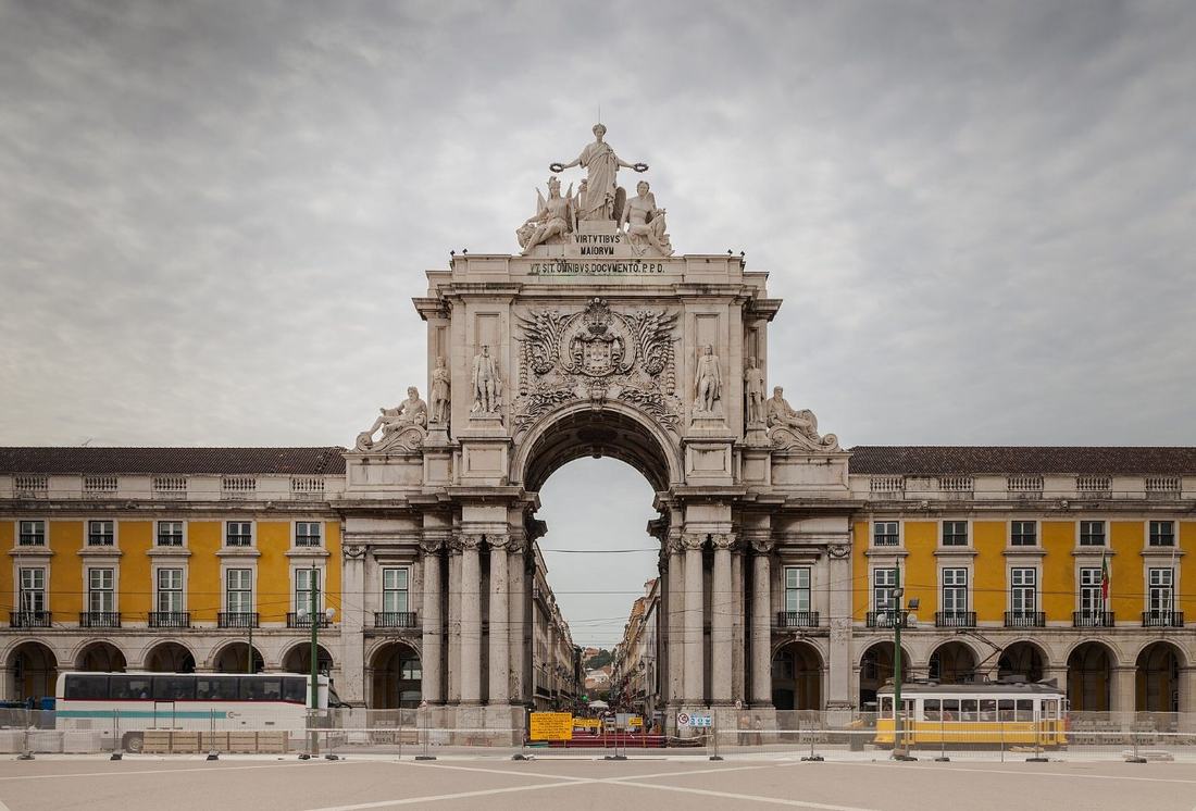 Arco da Rua Augusta na Praça do Comércio, Lisboa